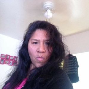 Meet your Posher, Idalia